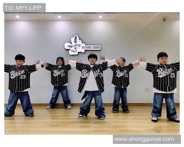 成都街舞队的意识探索与文化传承:聚焦街舞背后的故事与精神